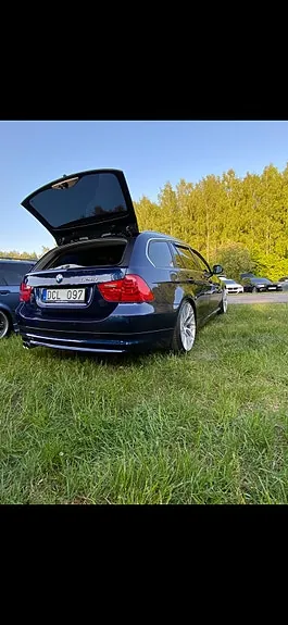 BMW 325I 2011 photo 2