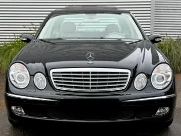 Mercedes-Benz E220 2002 photo 3