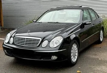 Mercedes-Benz E220