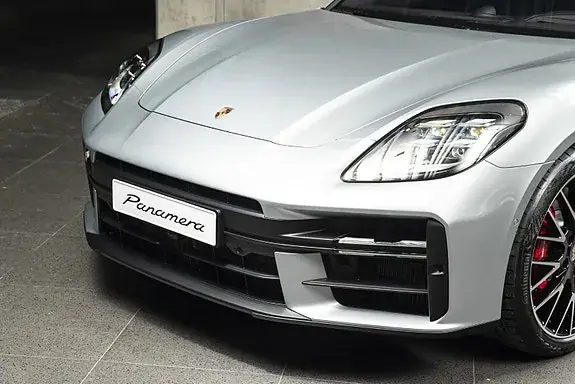 Porsche Panamera 2026 photo 2
