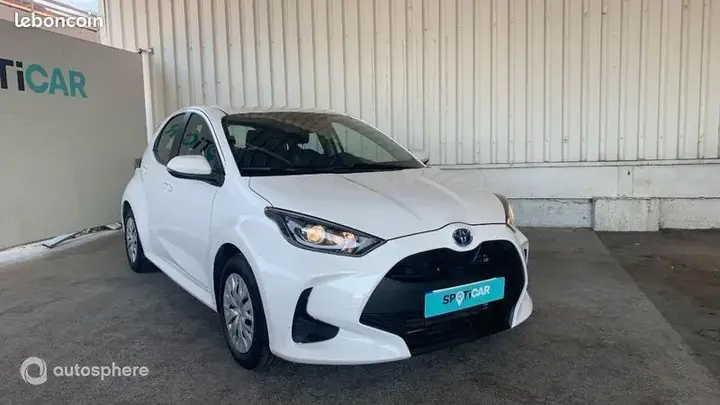Toyota Yaris 2022 photo 3