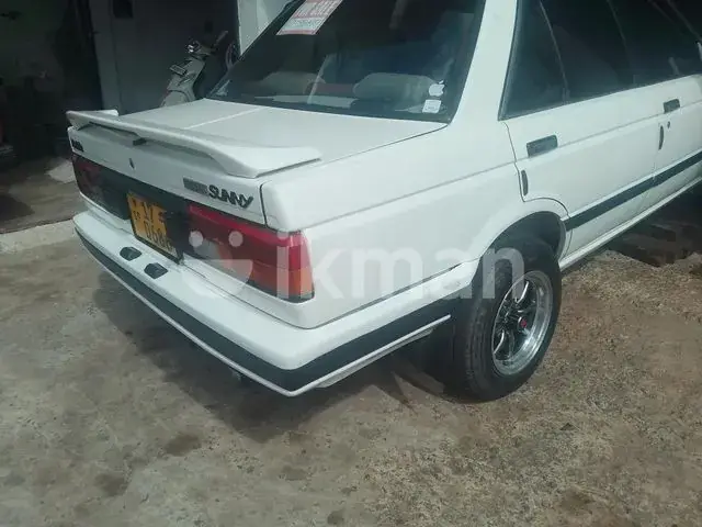 Nissan Sunny 1987 photo 2