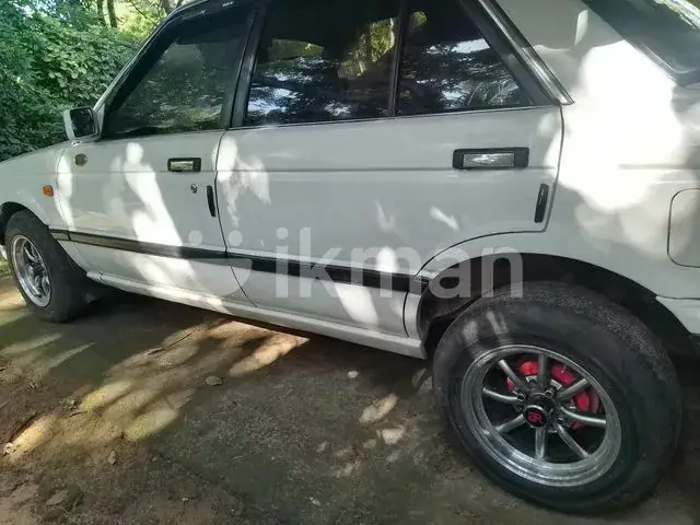 Nissan Sunny 1987 photo 5