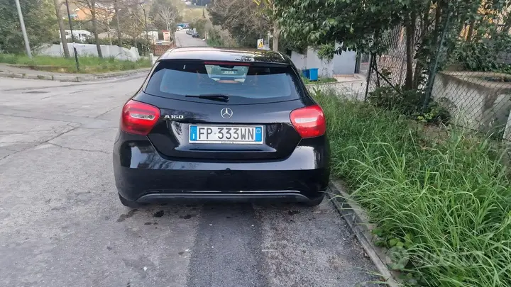 Mercedes-Benz A160 2018 photo 2