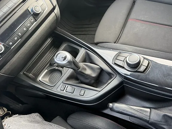BMW 118D 2014 photo 3