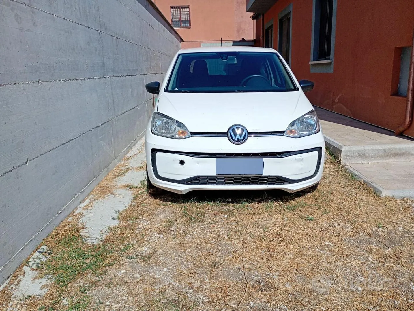 Volkswagen Up 2019 photo 2