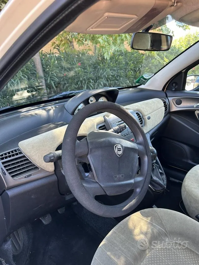 Lancia Ypsilon 2005 photo 4