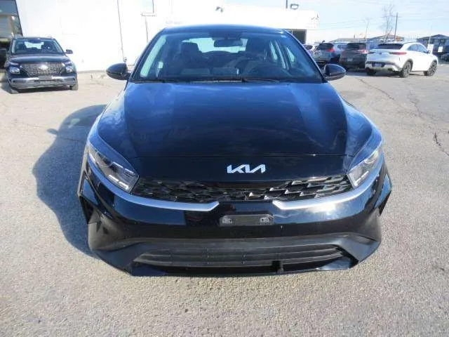 Kia Forte 2022 photo 3
