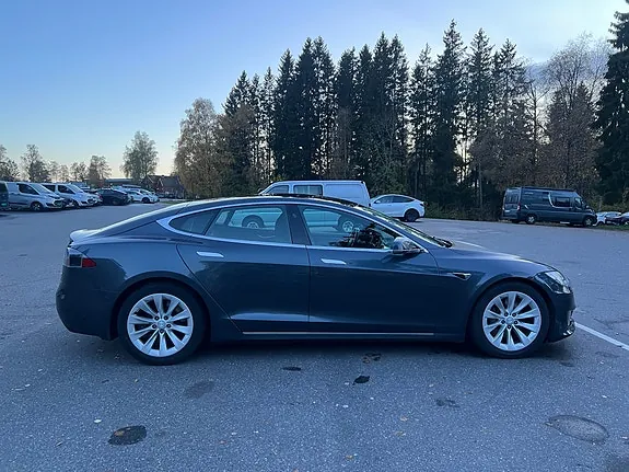 Tesla Model S 2017 photo 2