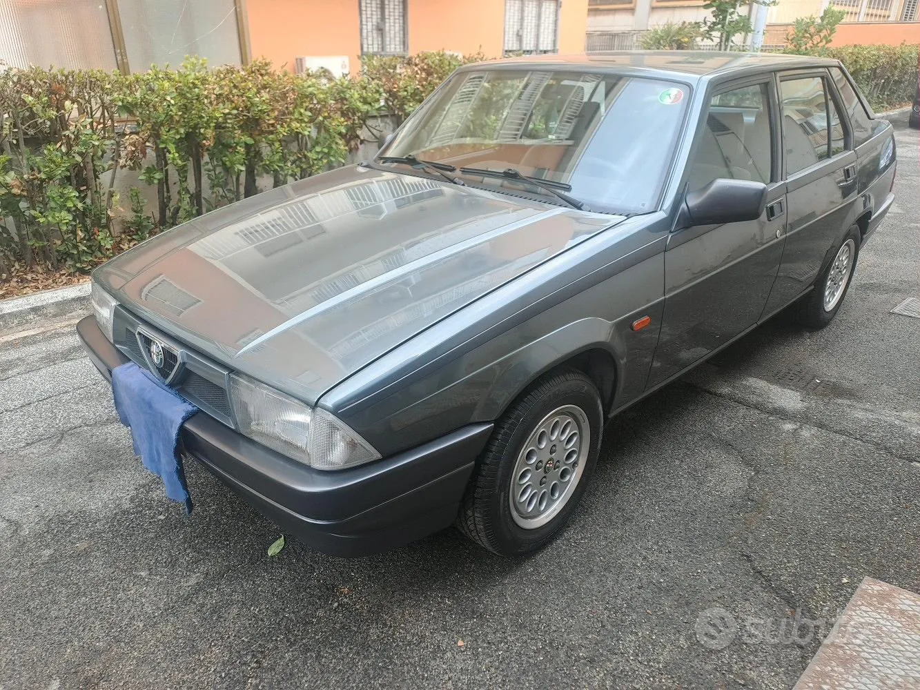 Alfa Romeo 75 1990 photo 2