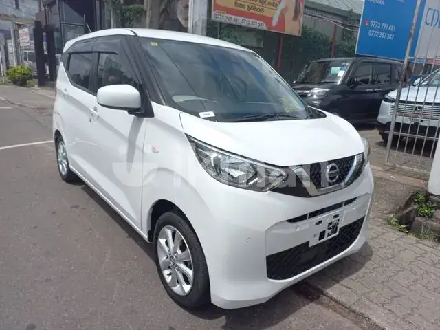Nissan Dayz 2023 photo 2