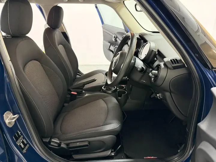Mini Hatch 2016 photo 3