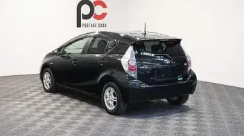 Toyota Aqua 2013 photo 5