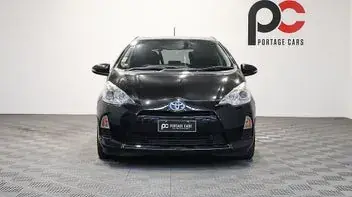 Toyota Aqua 2013 photo 3