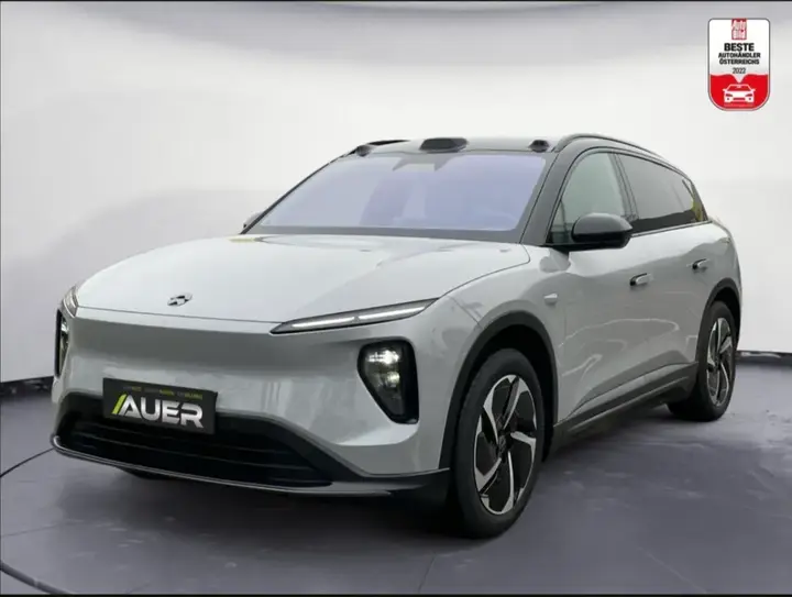 NIO El6