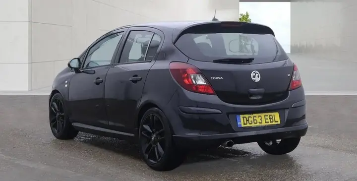 Vauxhall Corsa 2013 photo 2