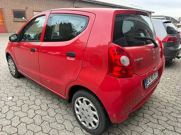 Suzuki Alto 2010 photo 4