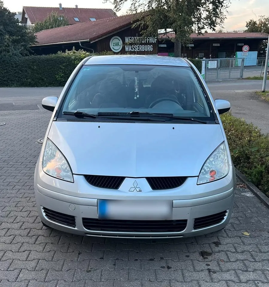 Mitsubishi Colt