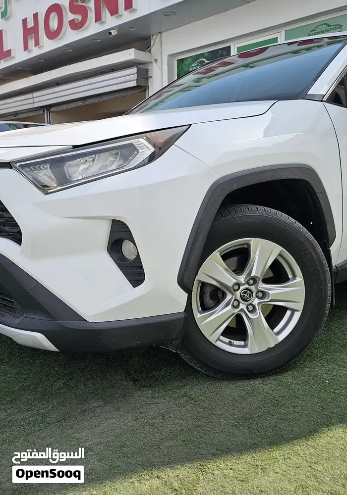 Toyota Rav 4 2019 photo 2