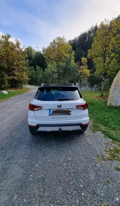Seat Arona 2018 photo 2