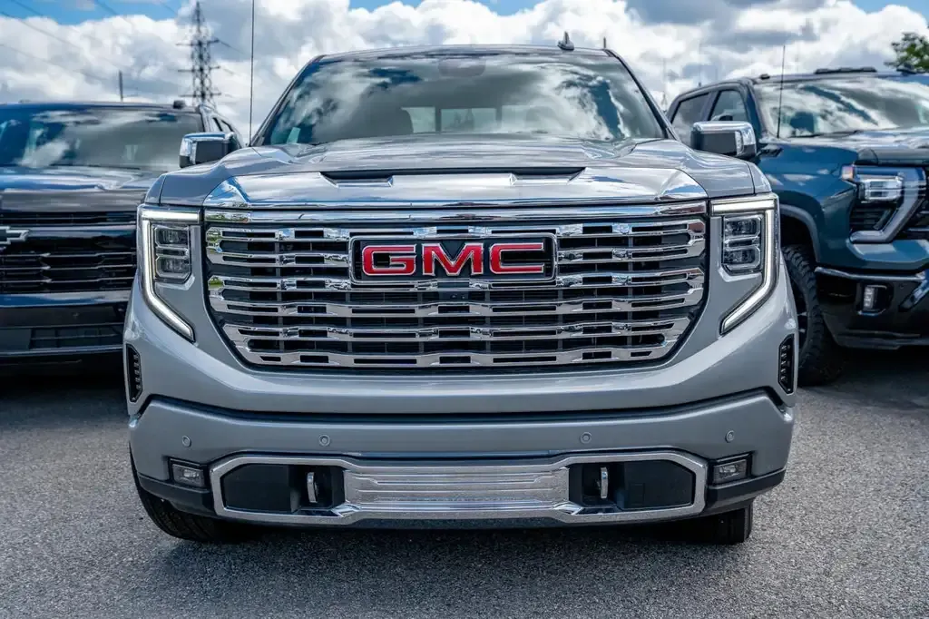 GMC Sierra 1500 2026 photo 2