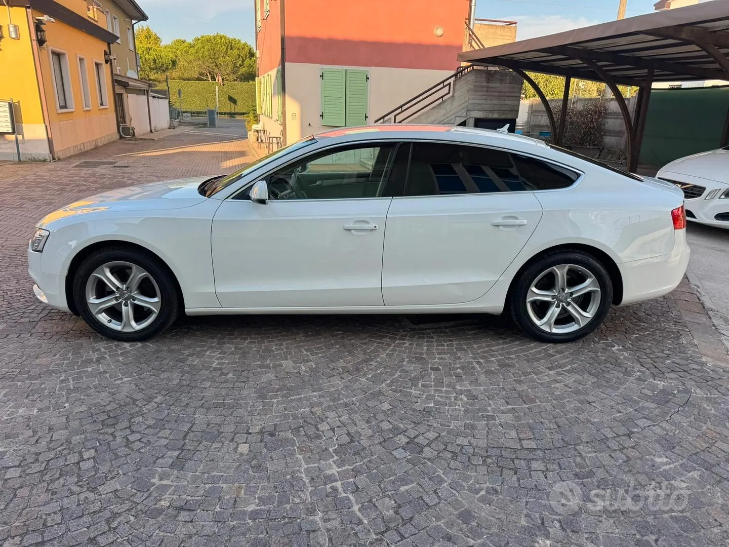 Audi A5 2012 photo 3
