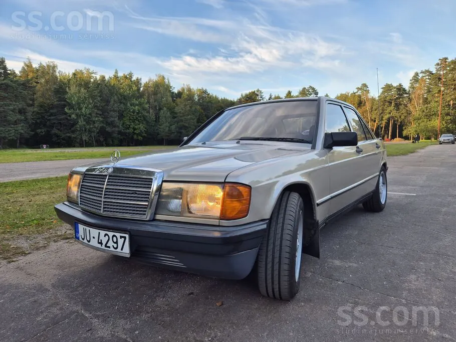 Mercedes-Benz 190