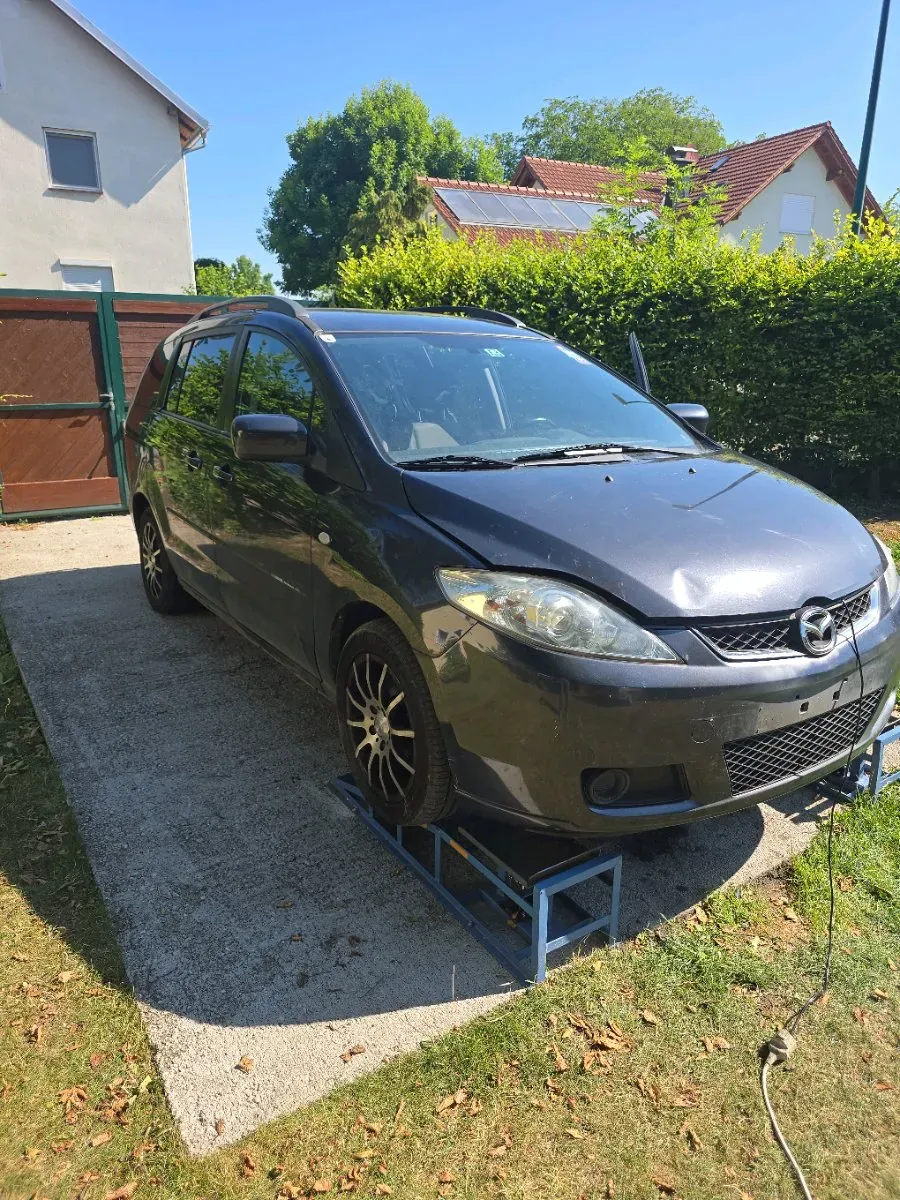 Mazda Mazda5
