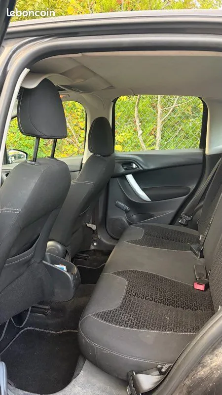 Citroen C3 2010 photo 4
