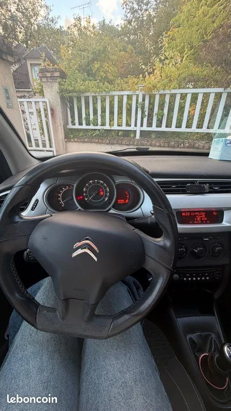 Citroen C3 2010 photo 2