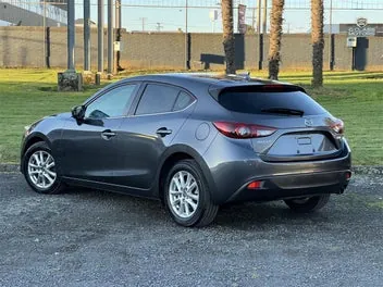 Mazda Axela 2015 photo 5