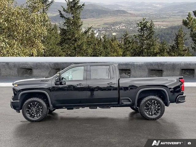 Chevrolet Silverado 3500Hd 2026 photo 2