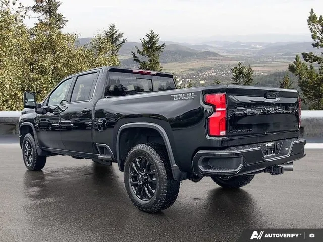 Chevrolet Silverado 3500Hd 2026 photo 3