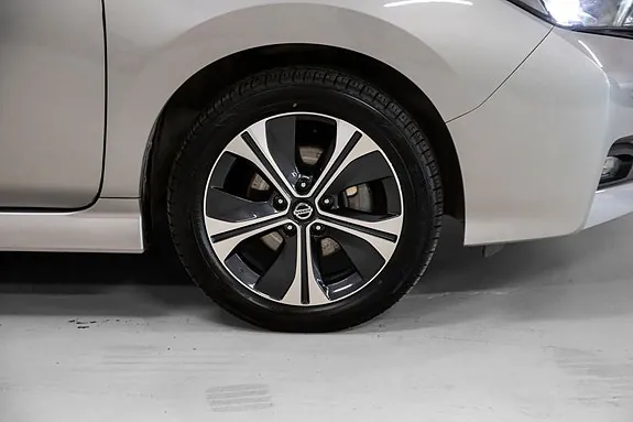 Nissan Leaf 2021 photo 4