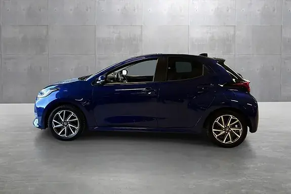 Toyota Yaris 2022 photo 2