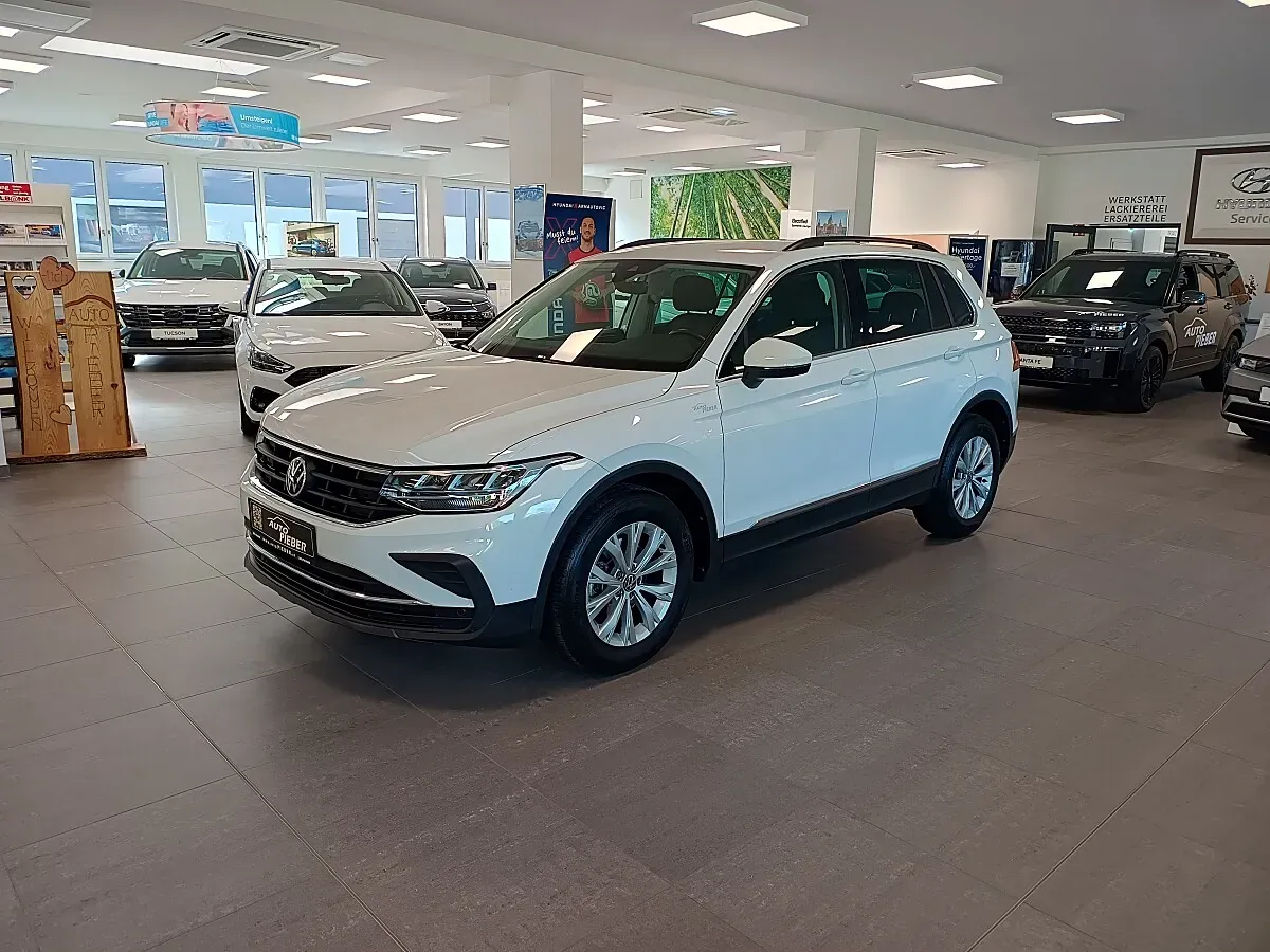 Volkswagen Tiguan 2022 photo 2