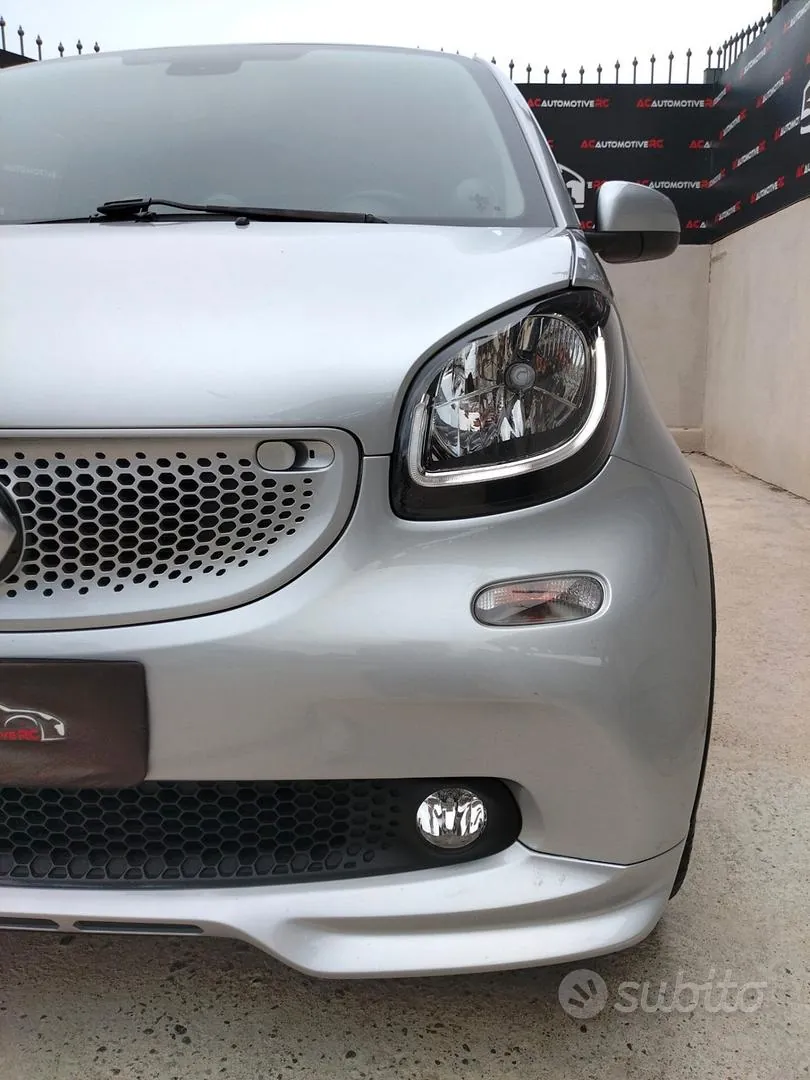 Smart Fortwo 2019 photo 2