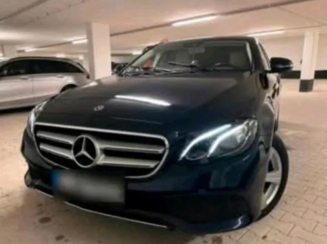 Mercedes-Benz E 200
