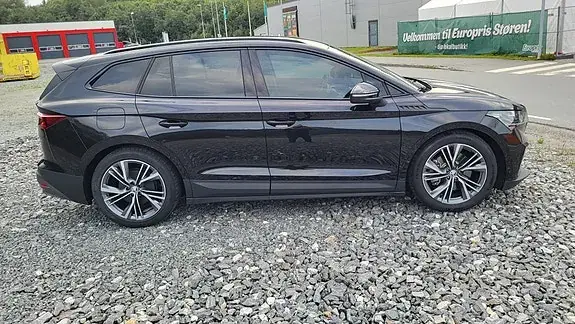 Skoda Enyaq 2023 photo 3