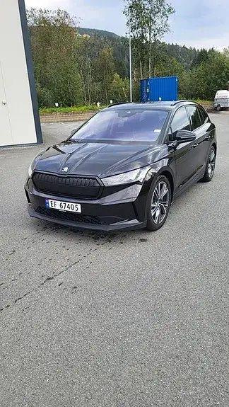 Skoda Enyaq 2023 photo 4