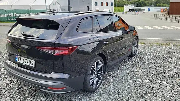 Skoda Enyaq 2023 photo 5