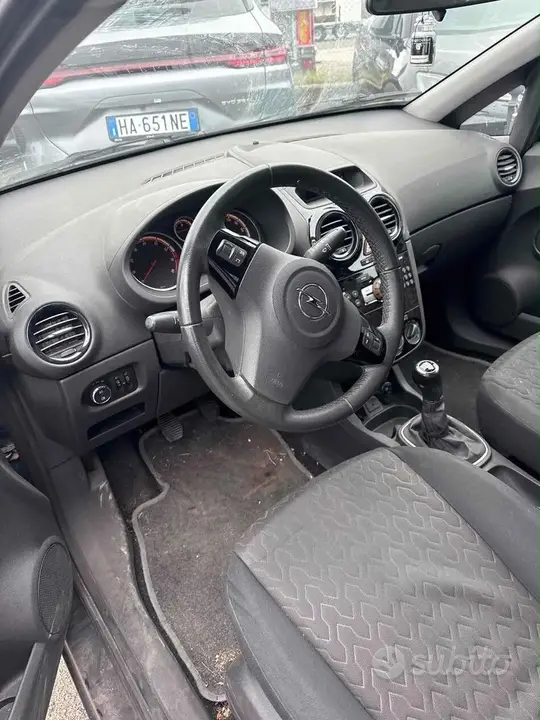Opel Corsa 2014 photo 2