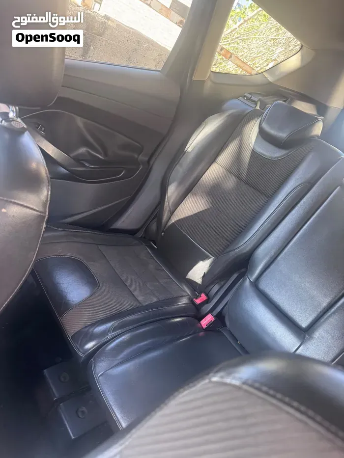 Ford Kuga 2015 photo 3