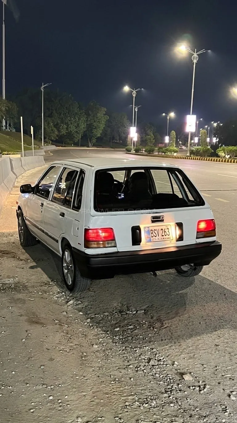 Suzuki Khyber