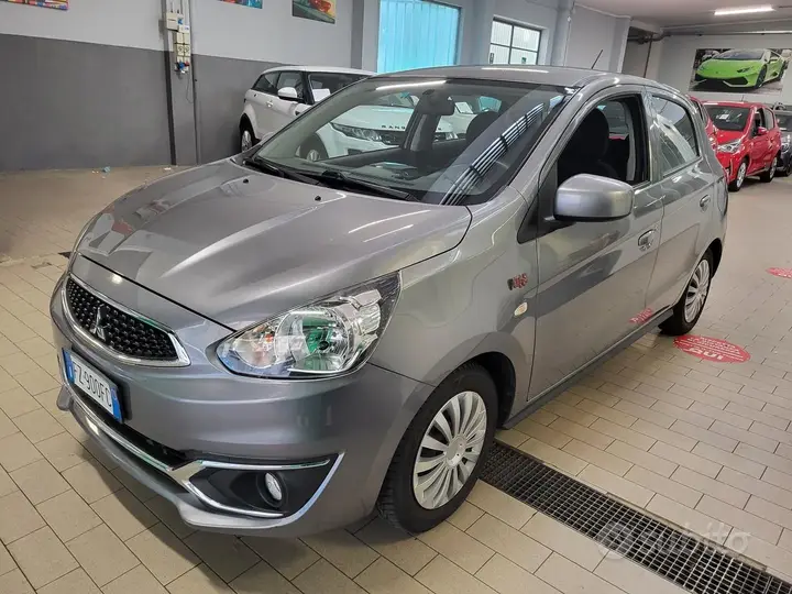 Mitsubishi Space Star 2019 photo 3