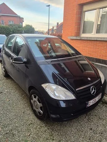 Mercedes-Benz A180