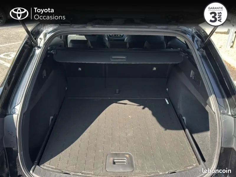 Toyota Corolla 2023 photo 2