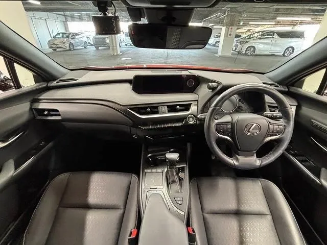 Lexus Ux200 2020 photo 2