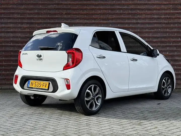 Kia Picanto 2021 photo 2