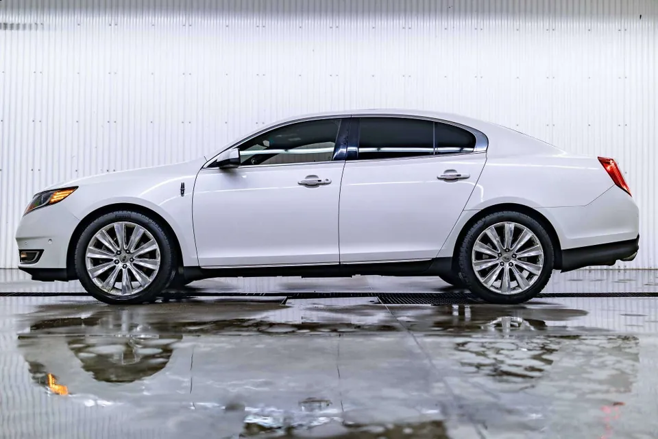 Lincoln Mks 2016 photo 2